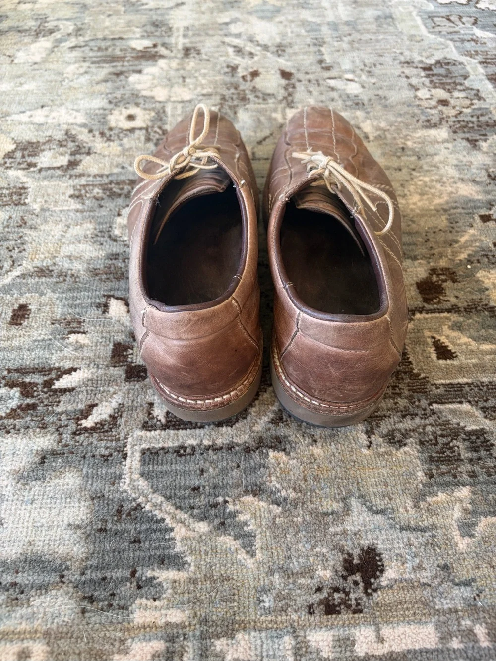Allen Edmonds Brown Leather Lace-Up Oxfords with Cream Laces